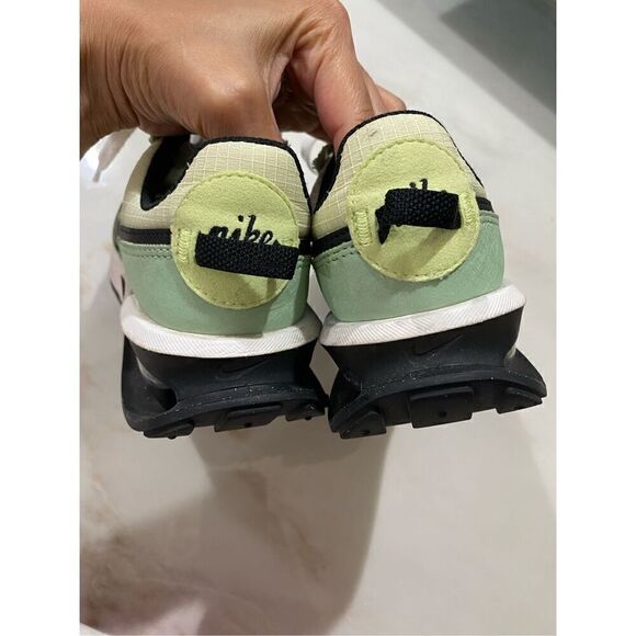 Nike Air Max Pre-Day Liquid Lime Size 5.5 - Picture 5 of 8